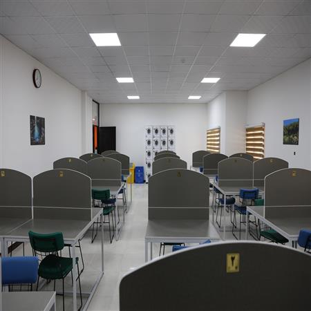 سالن مطالعه بانوان